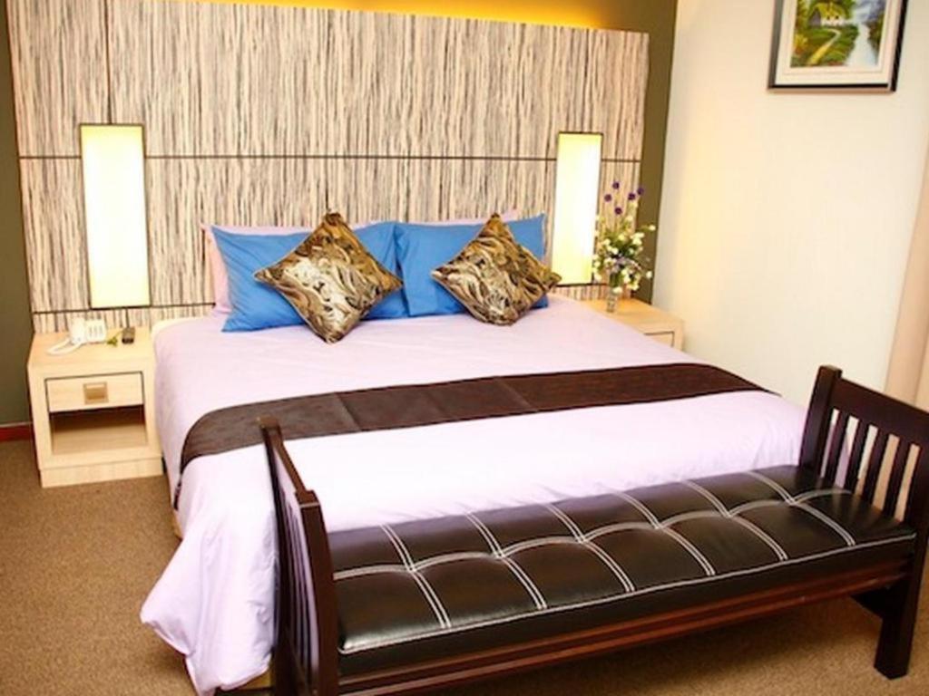 Grand Medallion Hotel Kuching Luaran gambar