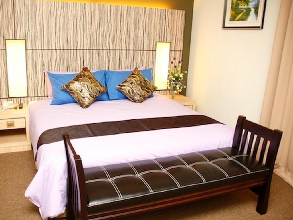 Grand Medallion Hotel Kuching Luaran gambar