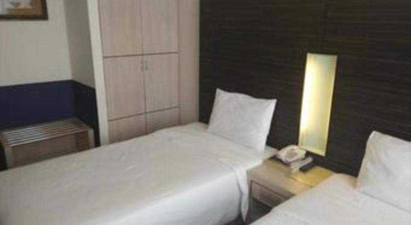 Grand Medallion Hotel Kuching Luaran gambar