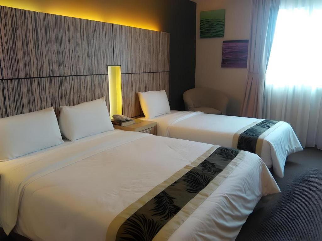 Grand Medallion Hotel Kuching Luaran gambar